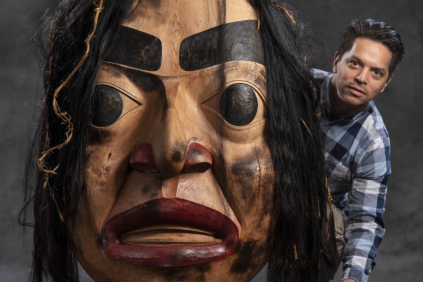artist with mask